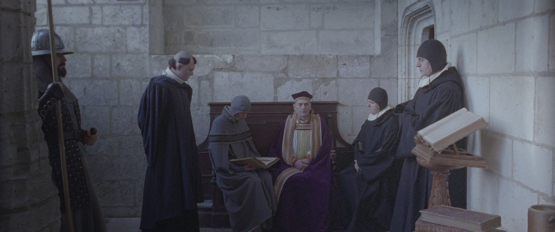 Laissons les morts engloutir les morts